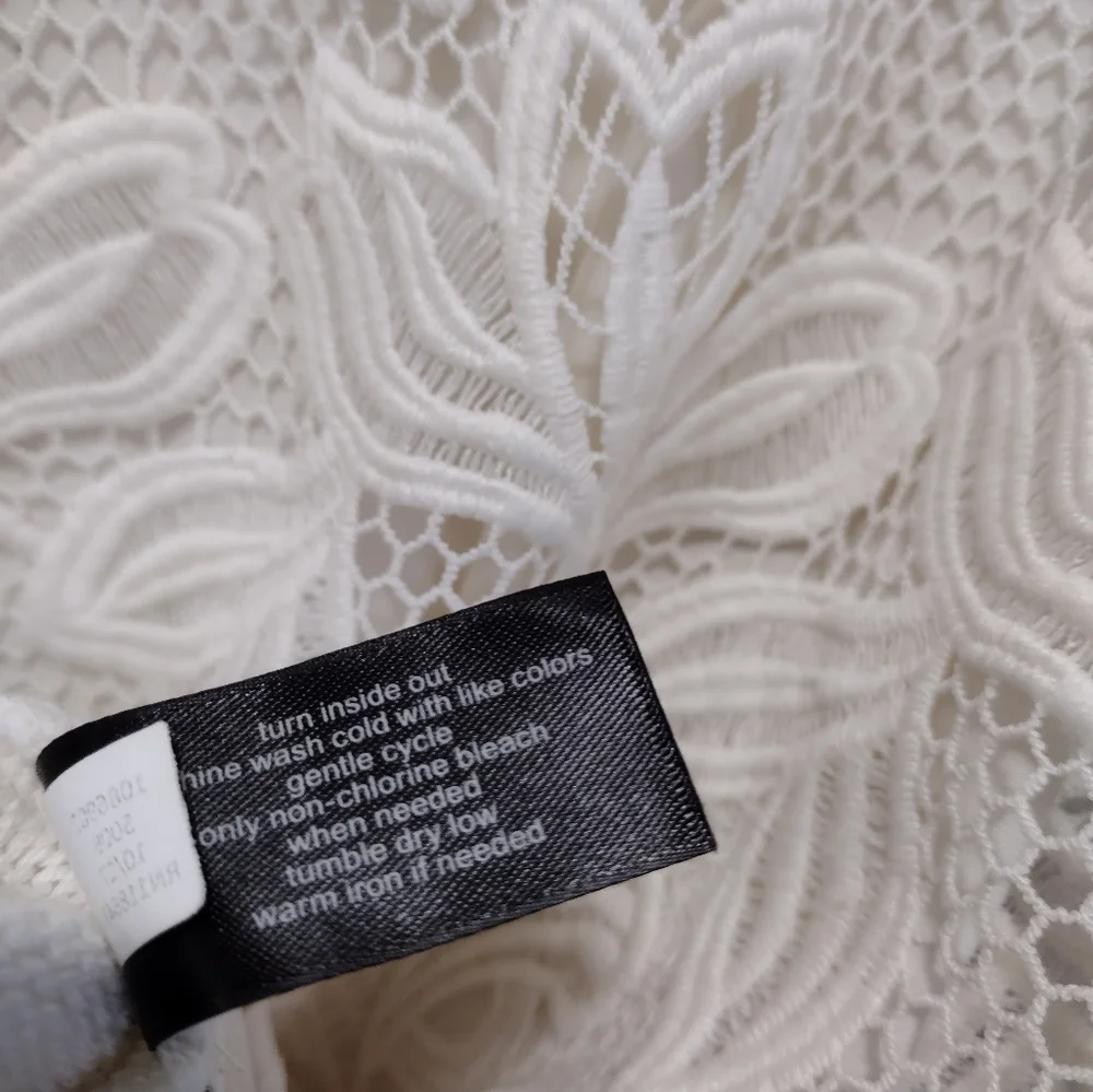 Lane Bryant Pullover Ivory White Lace Floral Overlay 18/20